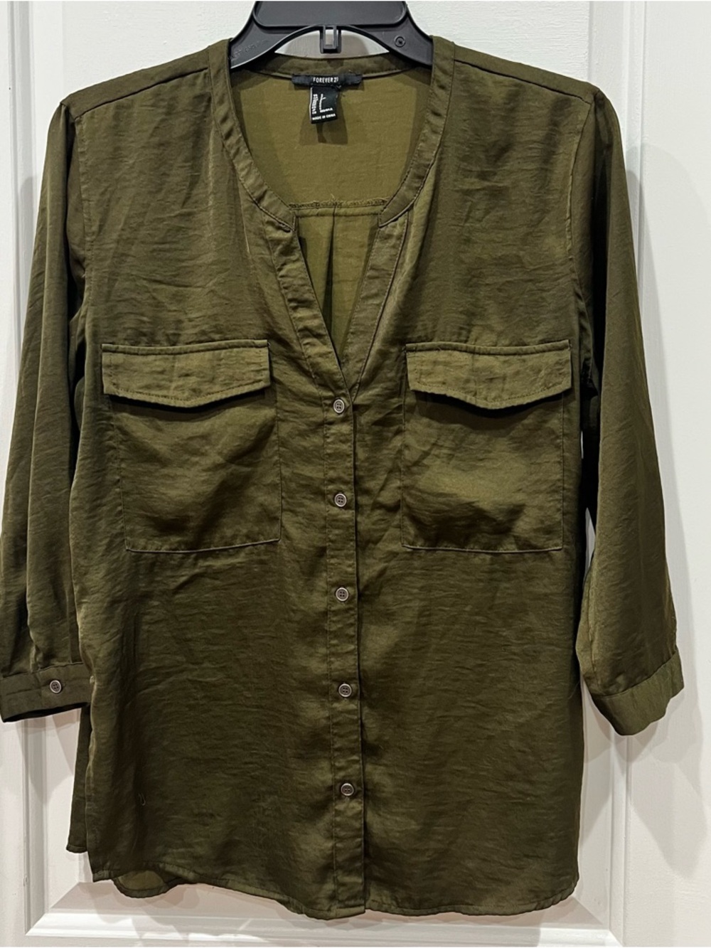 ✨ Forever 21 Blouse Olive Green V-Neck 3/4 Sleeve Lightweight S Dark Fairy Silky